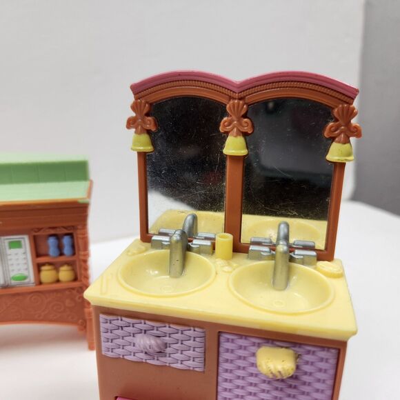 FISHER PRICE Loving Family Dollhouse & Keenway Lot - Picture 3 of 16